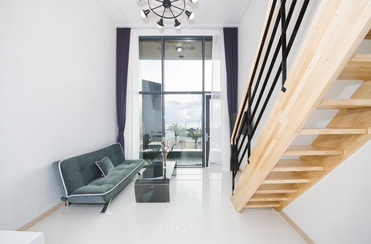 J Raum Resort Seogwipo-stad Buitenkant foto